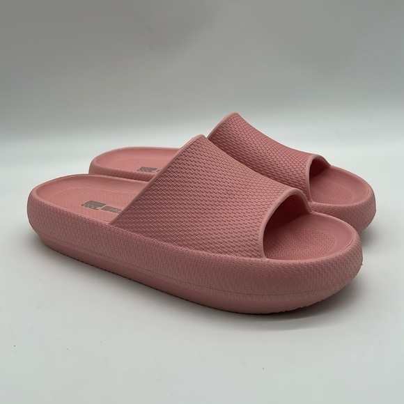 2349- 32 Degrees Cool Cushion Slide Pink Color Size M NWT - Picture 1 of 9